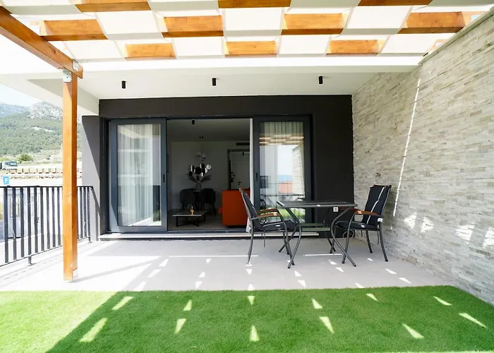 Solis Apartments Bol