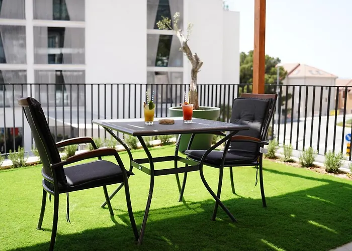 Solis Apartments Bol